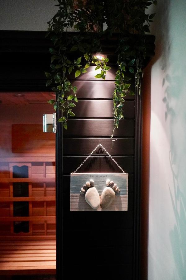 Jungle Stay In A Hidden Paradise Zwijndrecht Exterior foto